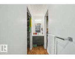 8708 25a Av Nw, Edmonton, AB T6K2W7 Photo 22