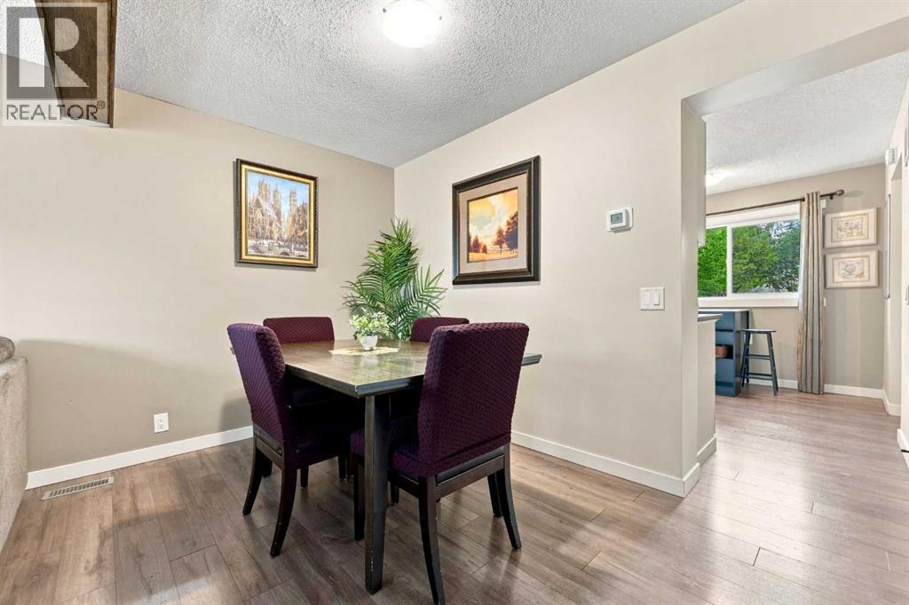 27 Erin Grove Close SE - photo 8
