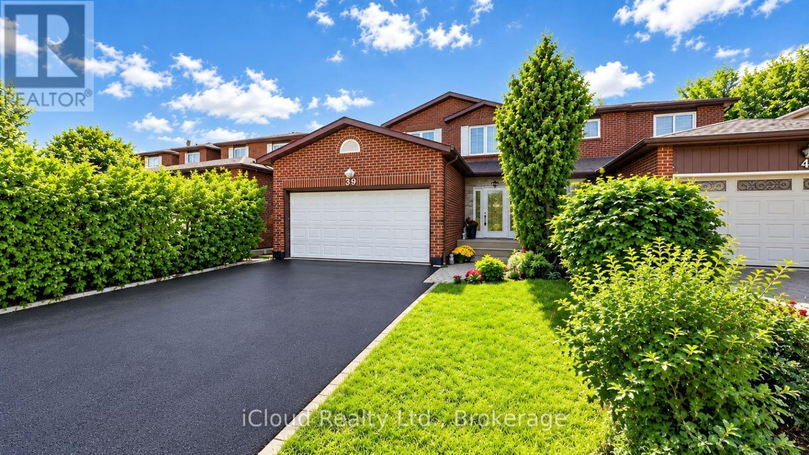 39 COVENTRY COURT, Richmond Hill (Crosby) — photo 2