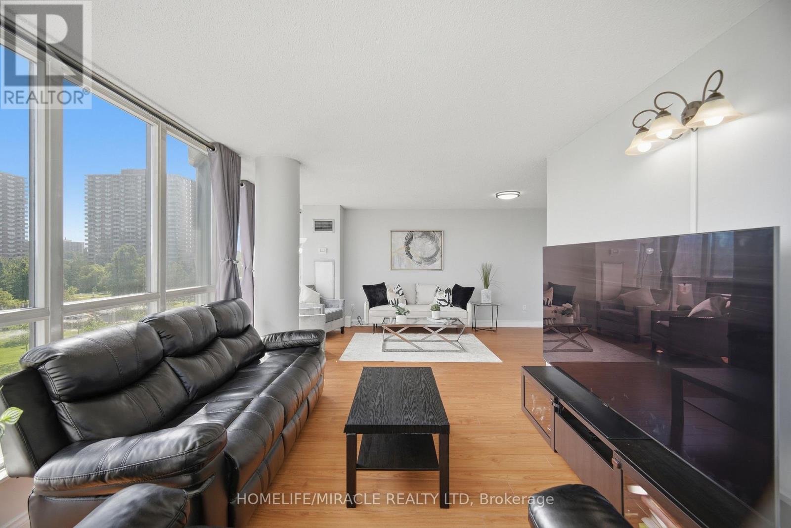 502 - 1 ROWNTREE ROAD, Toronto (Mount Olive-Silverstone-Jamestown) — photo 3