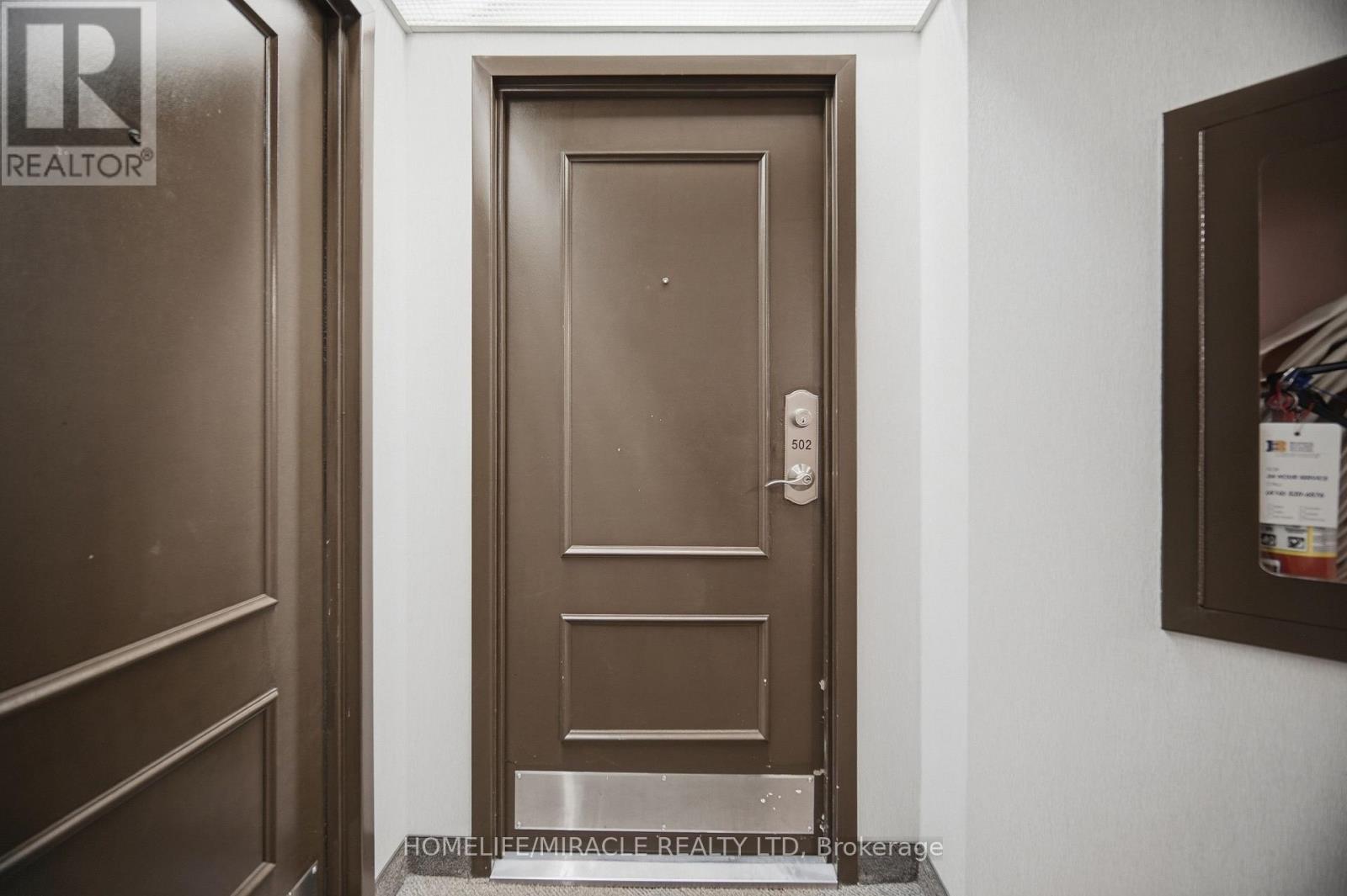 502 - 1 ROWNTREE ROAD, Toronto (Mount Olive-Silverstone-Jamestown) — photo 9