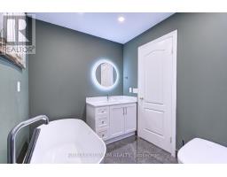 1829 Samuelson Circle, Mississauga, ON L5N7Z2 Photo 32