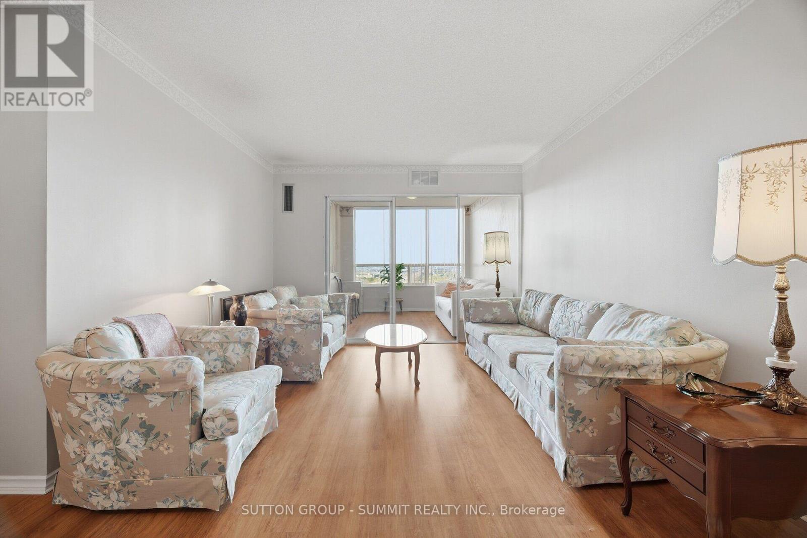 #1511 20 CHERRYTREE DRIVE - 13