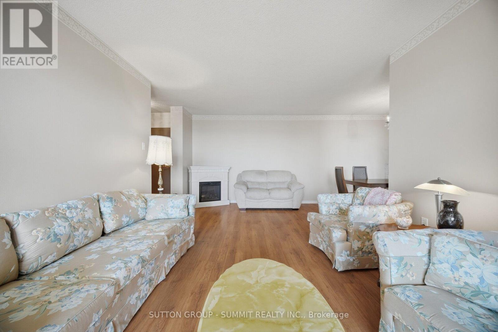 #1511 20 CHERRYTREE DRIVE - 14