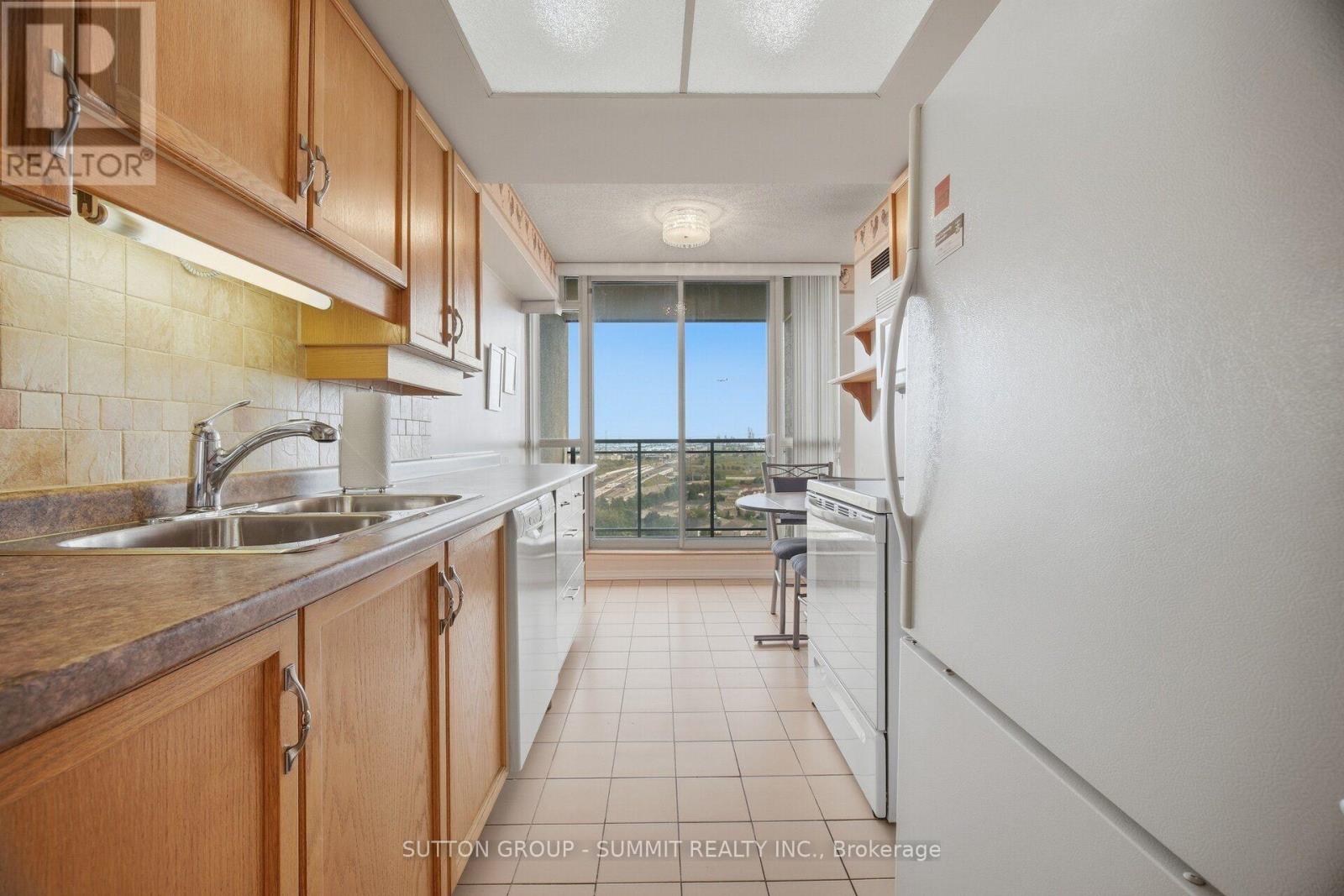 #1511 20 CHERRYTREE DRIVE - 21