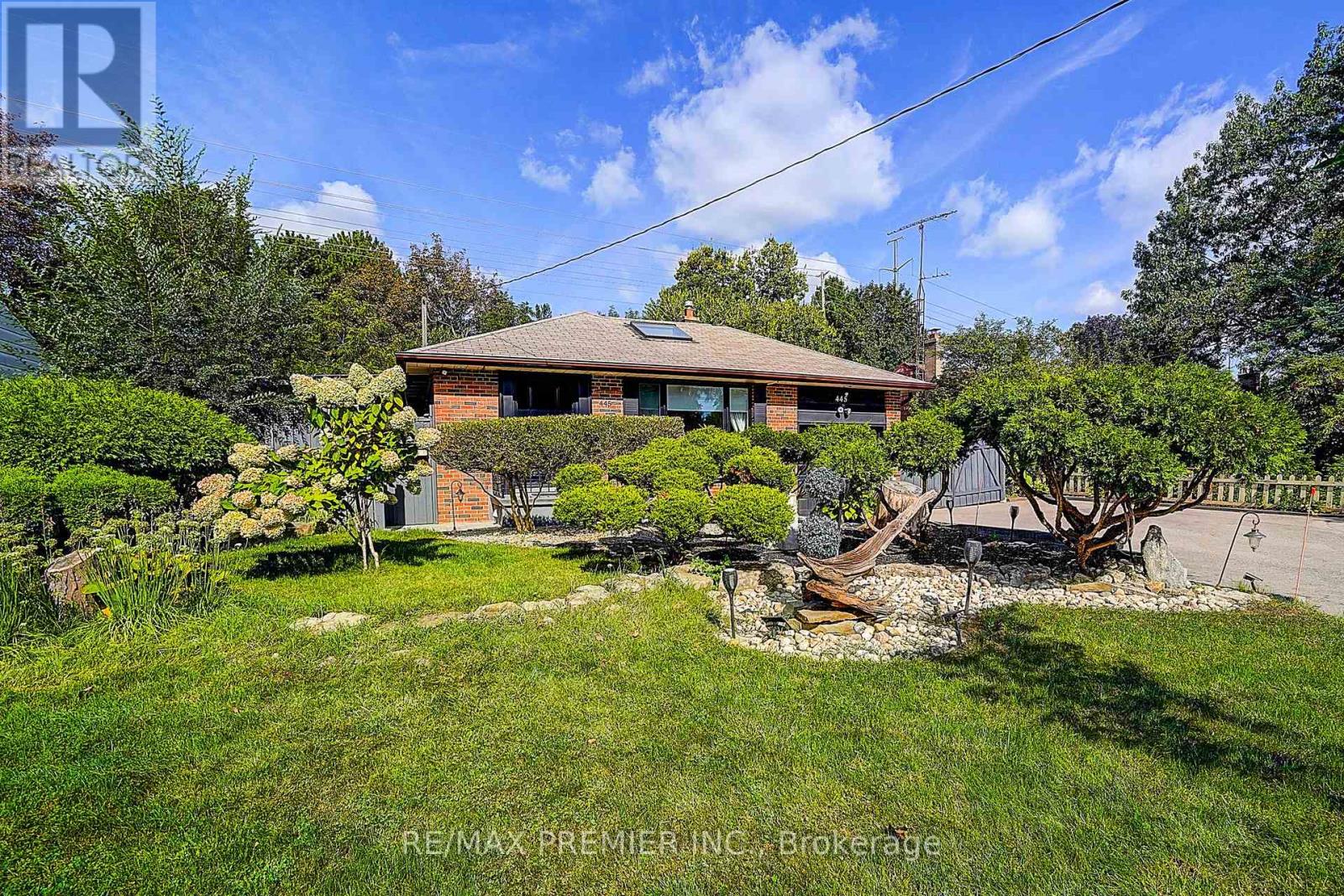 445 SELSEY DRIVE - 5