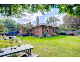 445 Selsey Drive, Mississauga, ON L5A1B7 Photo 13