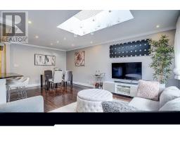 445 Selsey Drive, Mississauga, ON L5A1B7 Photo 18
