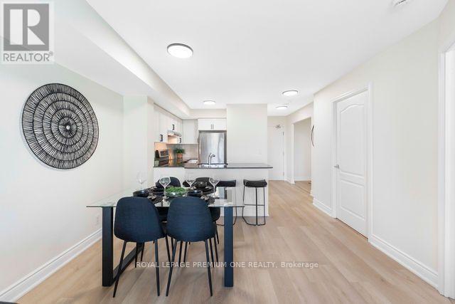#611 33 ELM DRIVE W - 10