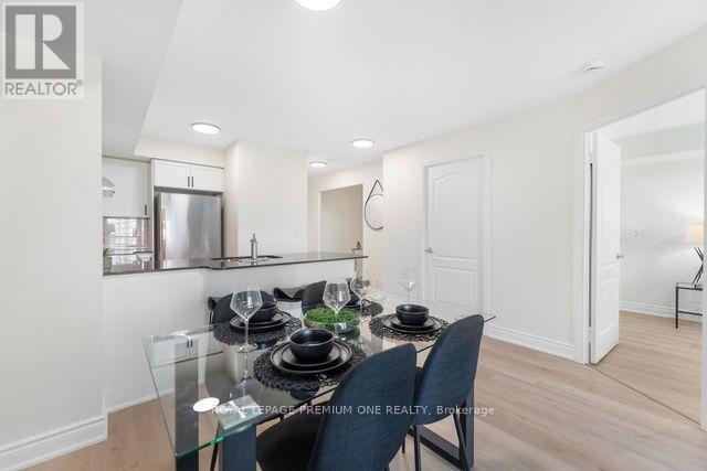 #611 33 ELM DRIVE W - 8