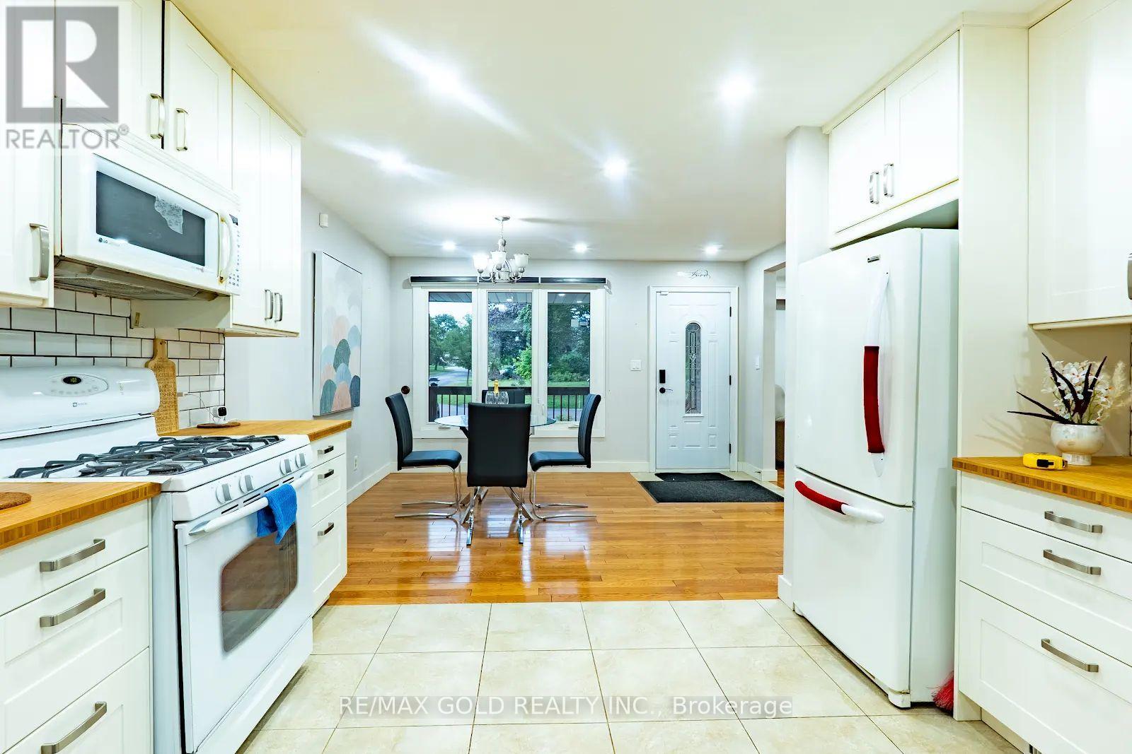 16 BRADEN AVENUE, Welland (Prince Charles) — photo 8