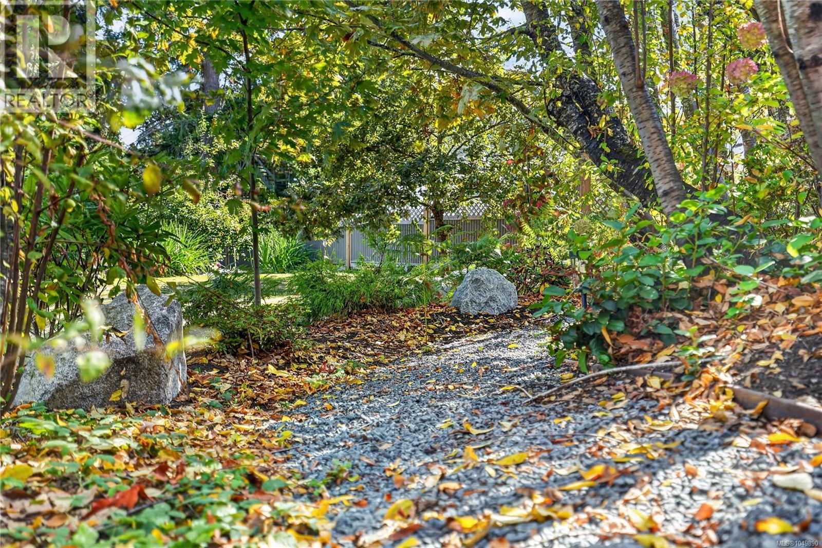 853 Glenhale Cres - Image 18