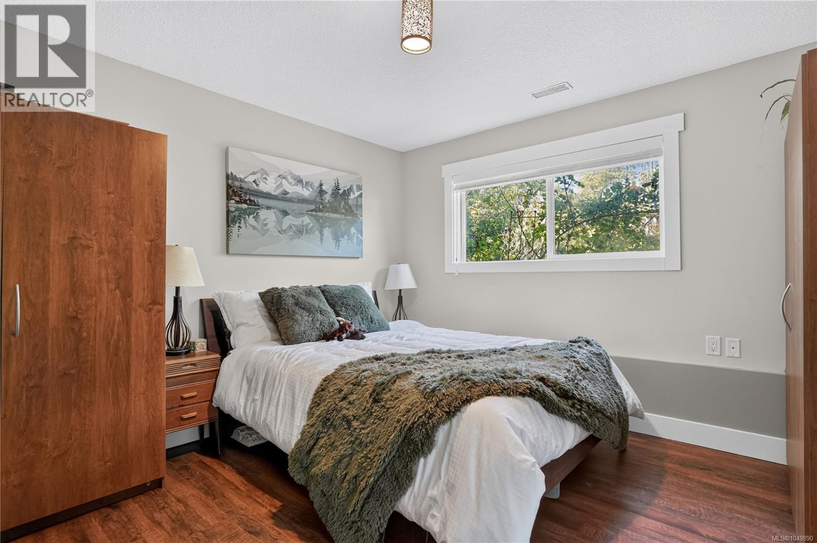 853 Glenhale Cres - Image 54