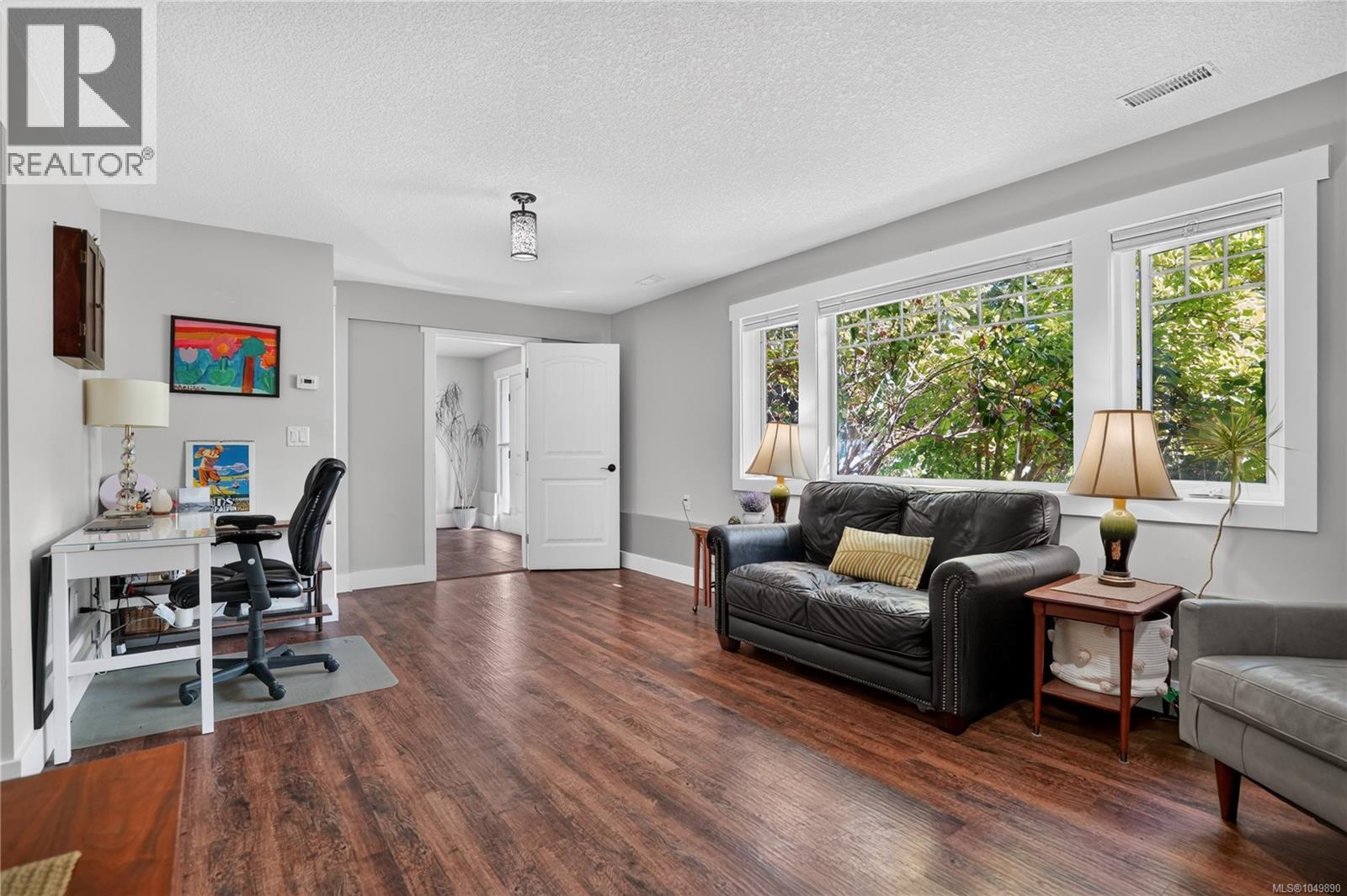 853 Glenhale Cres - 56