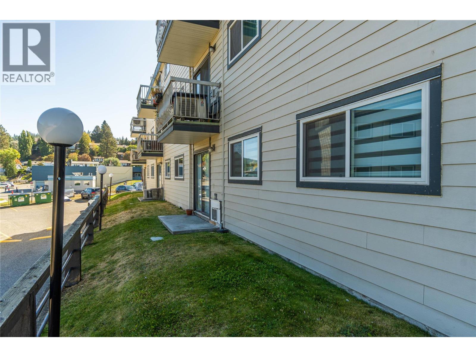 #6 1595 SUMMIT Drive - 16