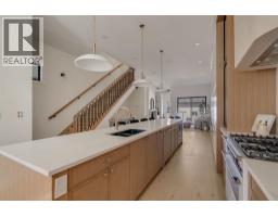 2022 36 Street SW - photo 3