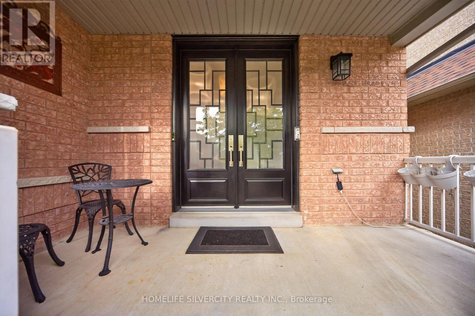 61 FIELDVIEW DRIVE, Brampton (Bram East) — photo 3