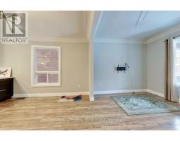 39 Holton Avenue N, Hamilton, ON L8L6H3 Photo 6