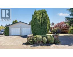 1568 Marine Cir, French Creek, BC V9P1Y6 Photo 39