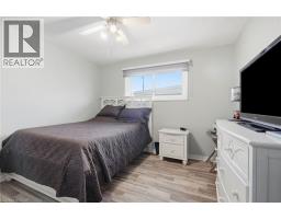 Bedroom - 287 Santone Avenue, Welland, ON L3C2J7 Photo 10