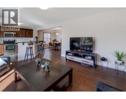 Bedroom - 944 Windhaven Close Sw, Airdrie, AB T4B0P3 Photo 10