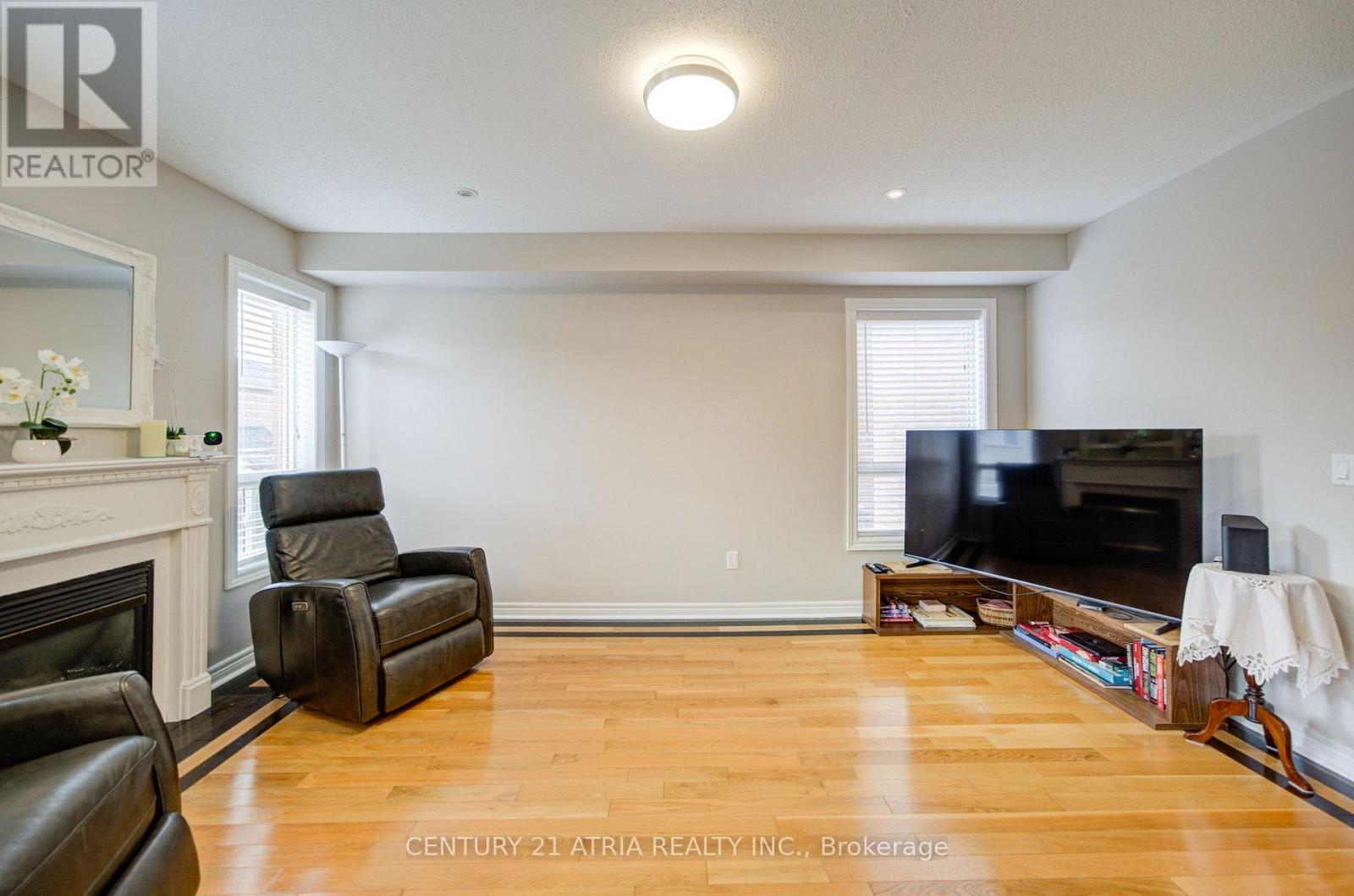 24 WILLIAM GRANT ROAD, Markham (Greensborough) — photo 9