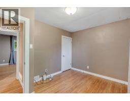 212 Blackthorn Road Nw, Calgary, AB T2K3S3 Photo 17
