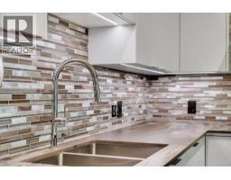 Bedroom - 212 Blackthorn Road Nw, Calgary, AB T2K3S3 Photo 6