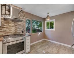 4pc Bathroom - 212 Blackthorn Road Nw, Calgary, AB T2K3S3 Photo 7