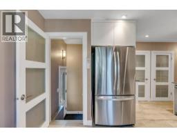 Bedroom - 212 Blackthorn Road Nw, Calgary, AB T2K3S3 Photo 8