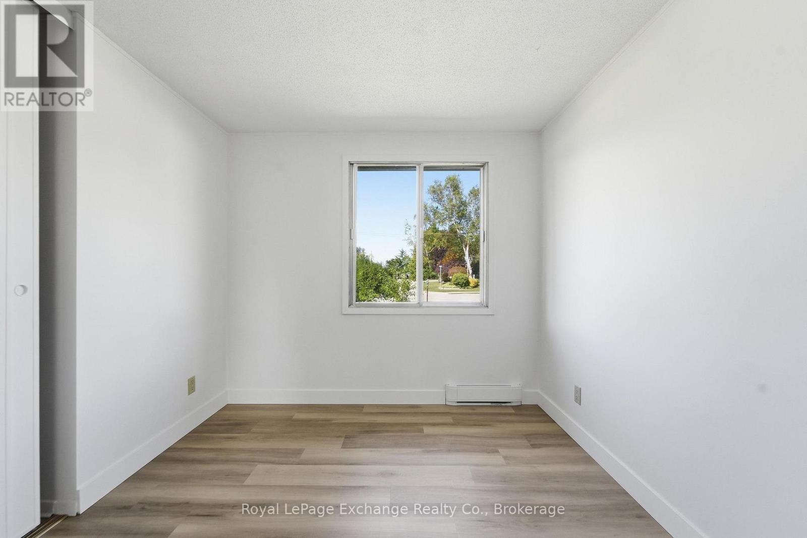 10 INVERNESS STREET N, Kincardine — photo 11