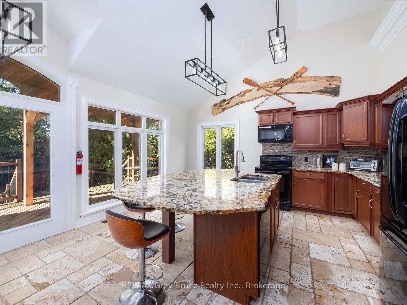150 WALTER CHARMAN DRIVE - Image 13