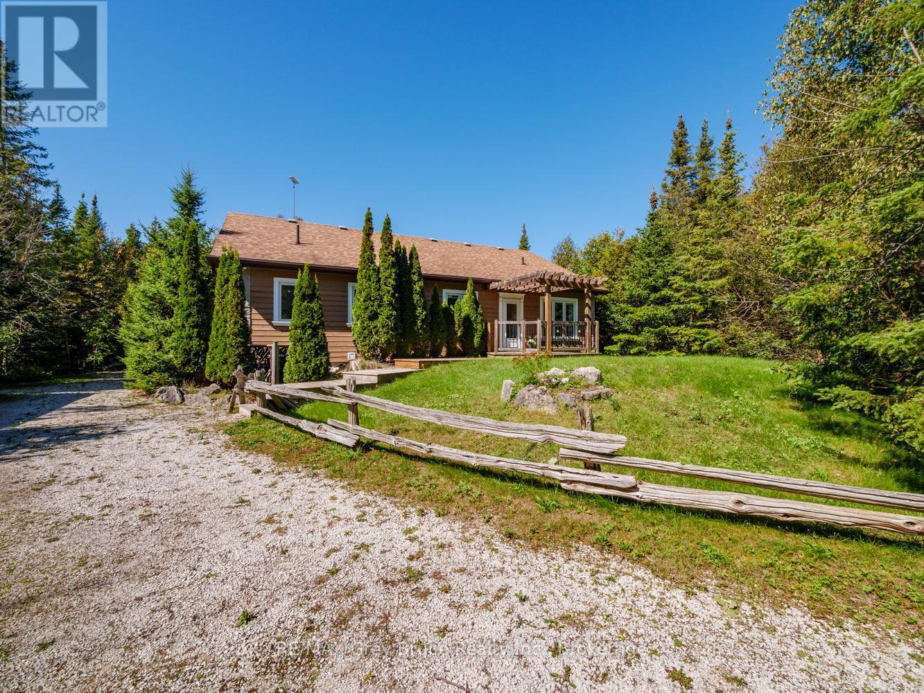 150 WALTER CHARMAN DRIVE, Northern Bruce Peninsula — photo 2