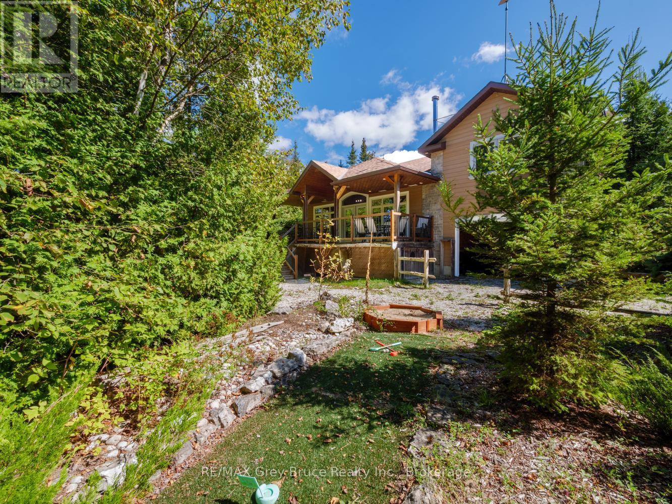 150 WALTER CHARMAN DRIVE - Image 33