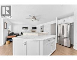 124 WEST LAKEVIEW Drive - photo 12
