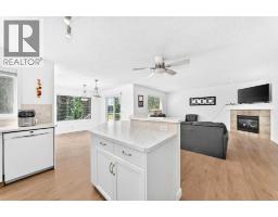 124 WEST LAKEVIEW Drive - photo 15