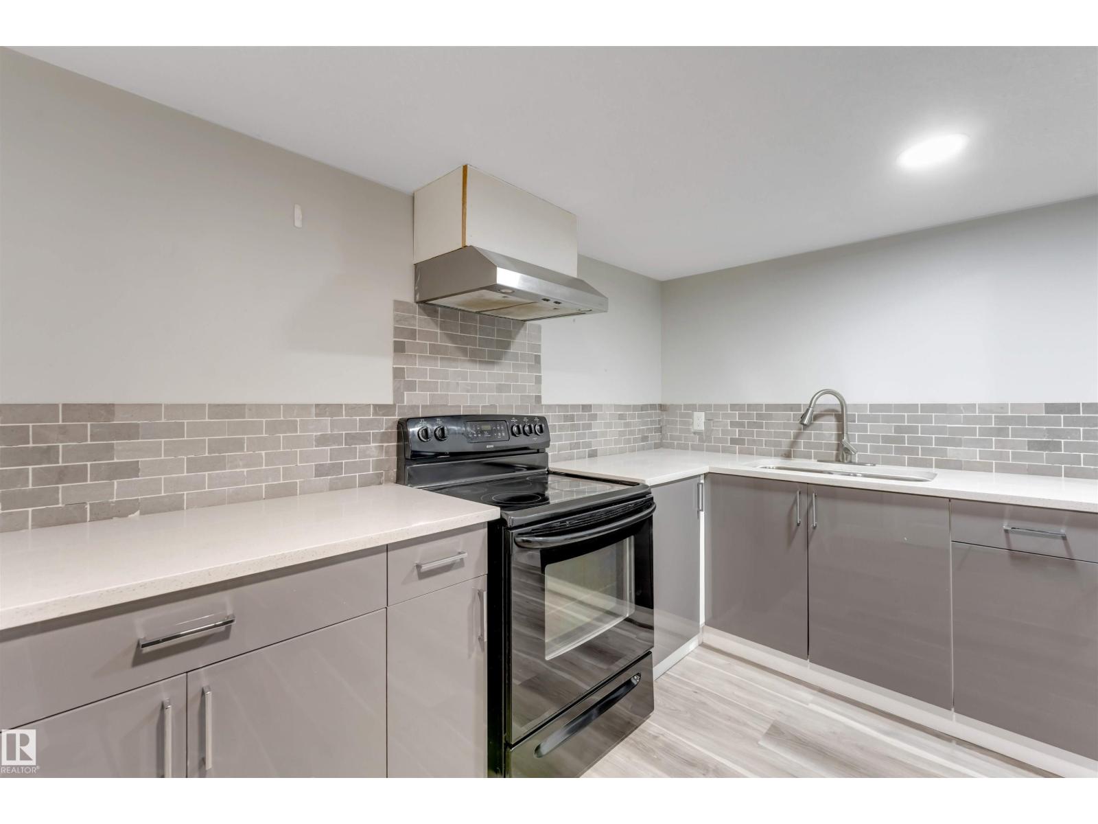 2743 COLLINS CR SW - 11