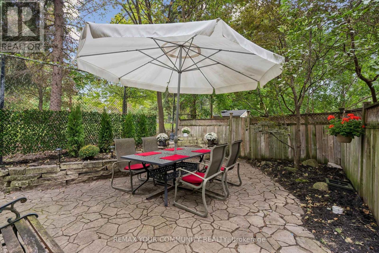 21 LAURIER AVENUE E - Image 46