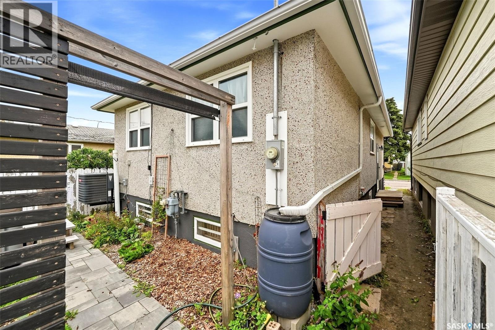 2068 Mcara STREET - 33