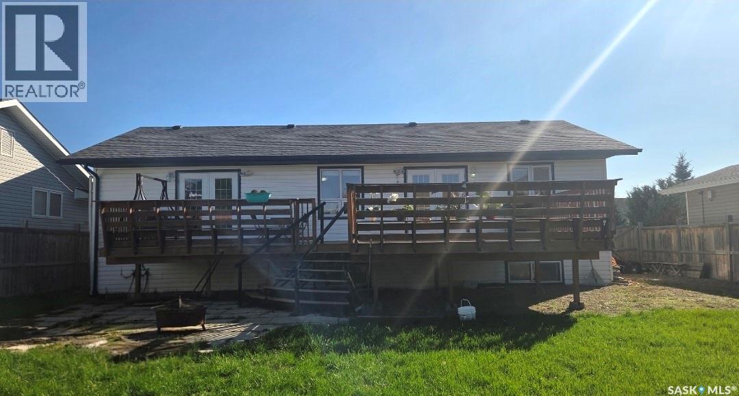 10305 Hock AVENUE, North Battleford — photo 32