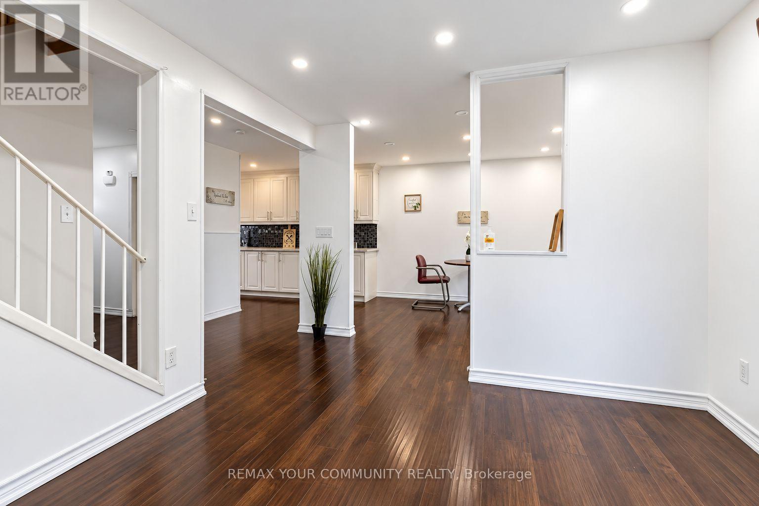 11 GRANTBROOK COURT - 3