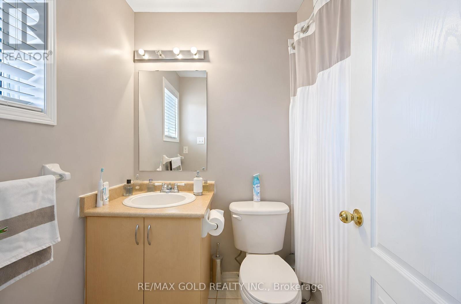 19 FLORENCE DRIVE - 22