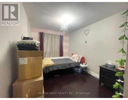 Upper - 25 Coronado Court, Toronto, ON M9M1S6 Photo 13