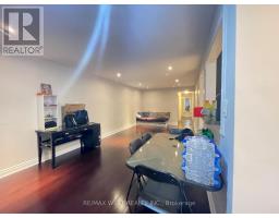 Upper - 25 Coronado Court, Toronto, ON M9M1S6 Photo 7