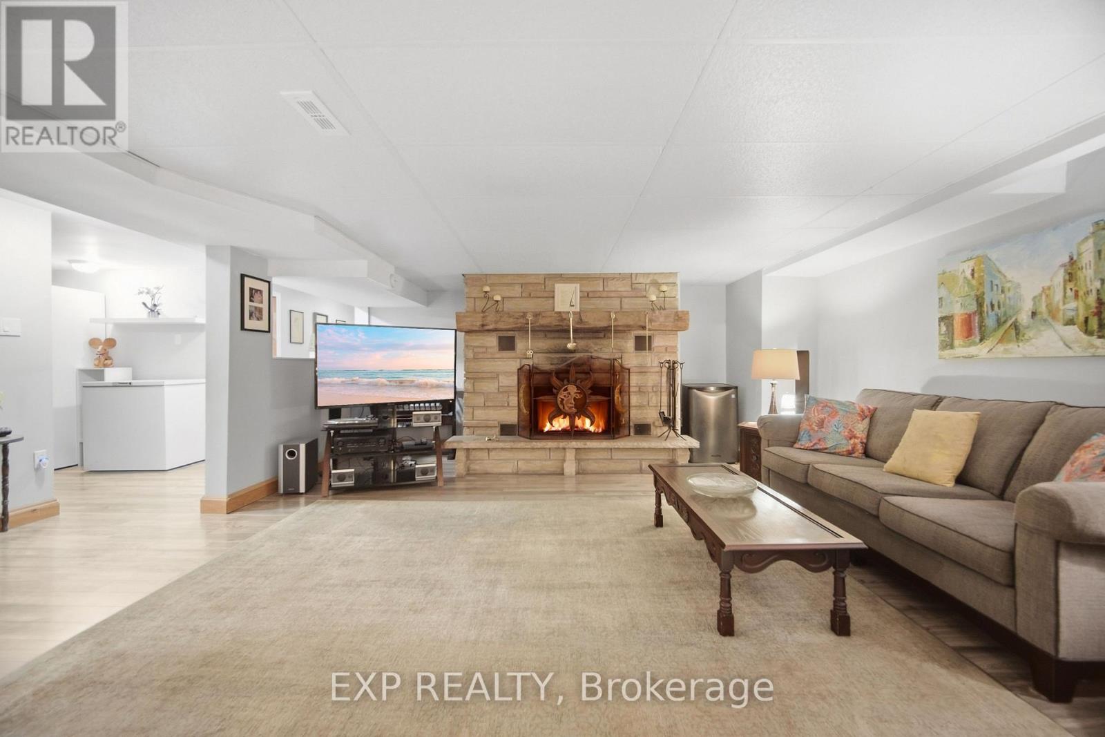 14367 TRAFALGAR ROAD N - 29