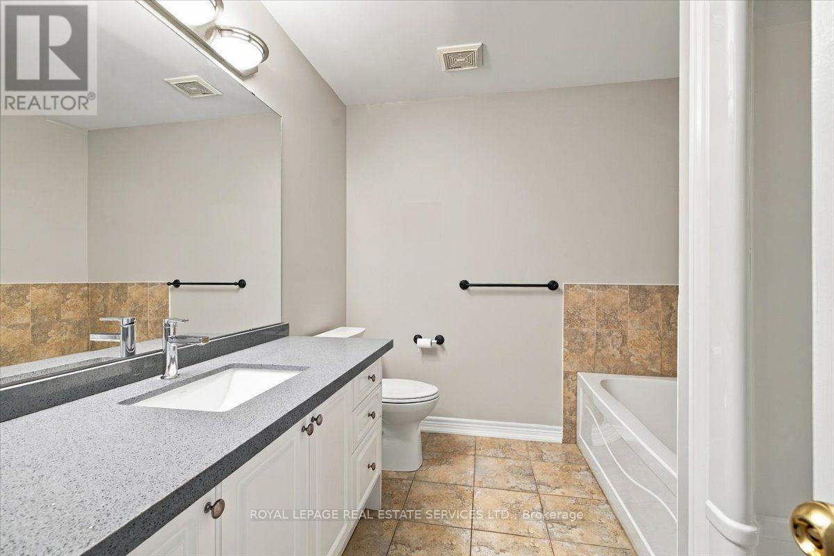 2328 WHISTLING SPRINGS CRESCENT, Oakville (WM Westmount) — photo 12