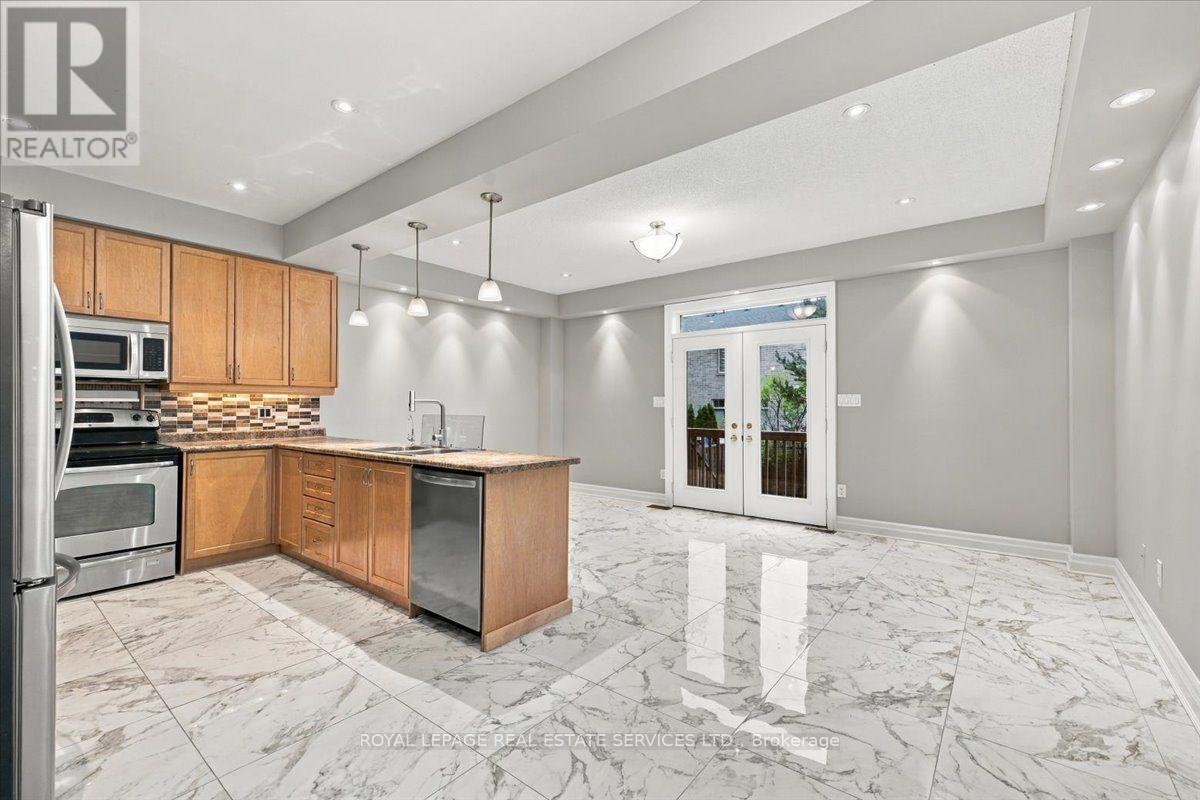 2328 WHISTLING SPRINGS CRESCENT, Oakville (WM Westmount) — photo 5