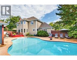 28 Basswood Court, photo 2