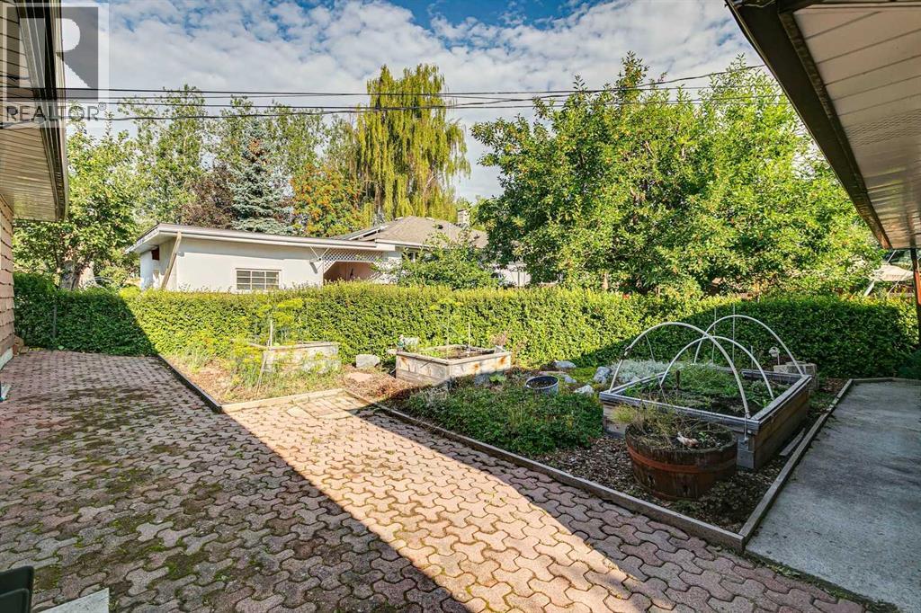4528 26 Avenue SW - Image 33