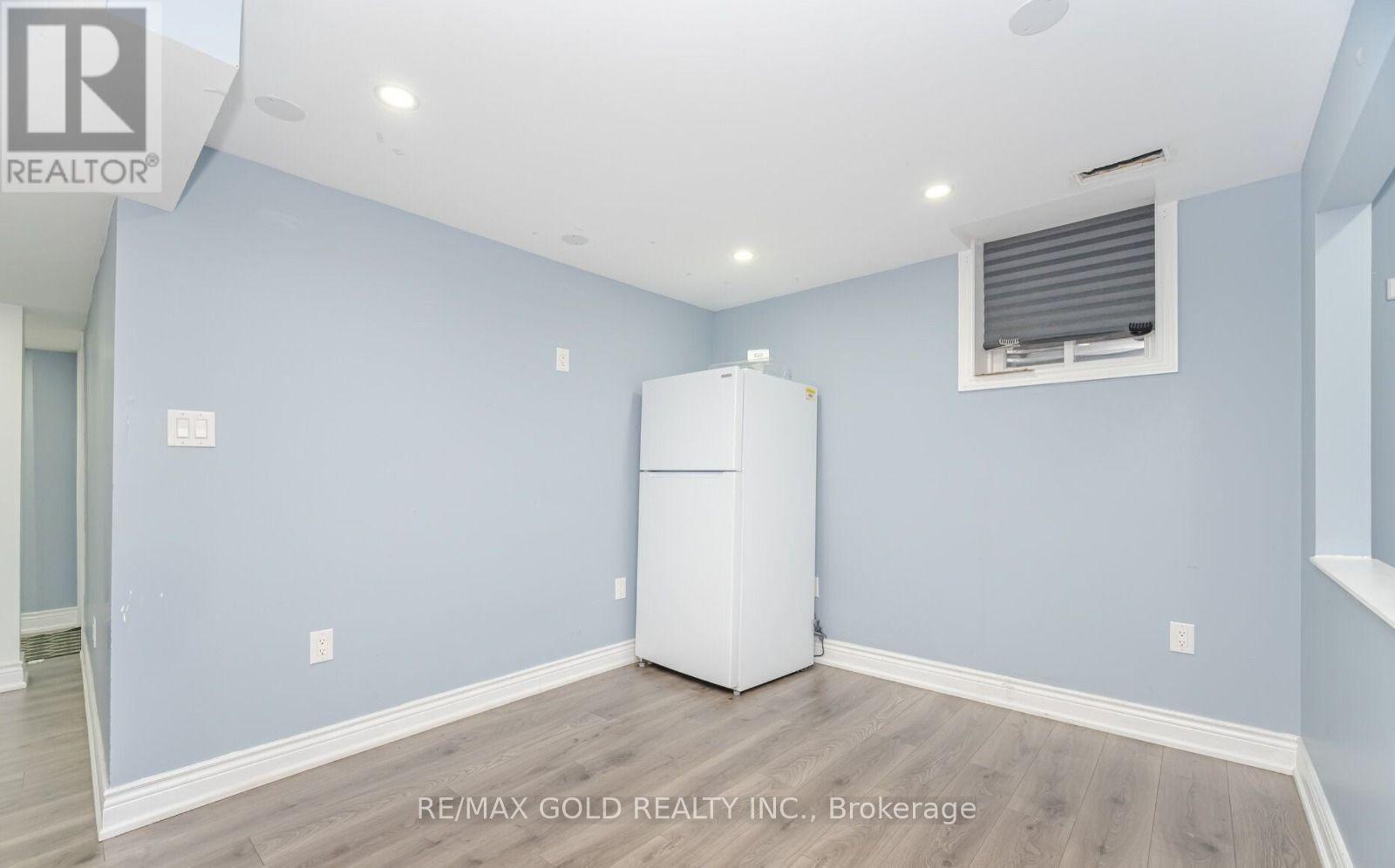 5261 RIVER FOREST COURT - 46
